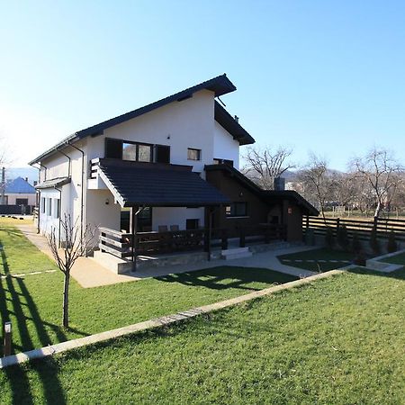 Pensiunea Livada Bunicului Stanesti  Exteriér fotografie